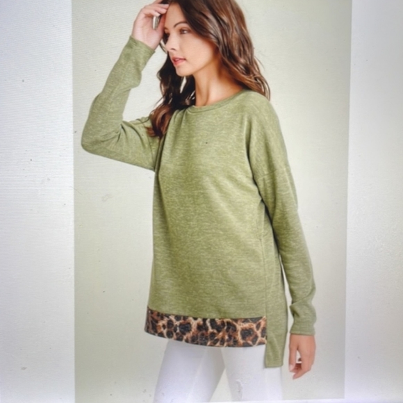 Green with leopard panel long-sleeved  shirt - Picture 3 of 4